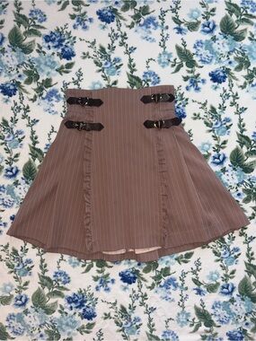 Jirai Kei Secret Honey High-Waist Pink Pinstripe Skirt with Buckle Detail